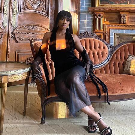 coco jones With Cute Chinese Bangs