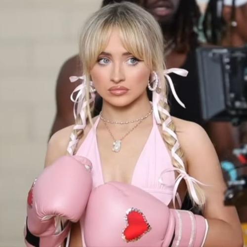 Sabrina Carpenter's Sweet Softball Hairstyle