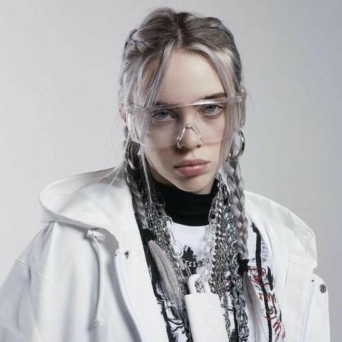 Billie Eilish's Silver Softball Hairstyle