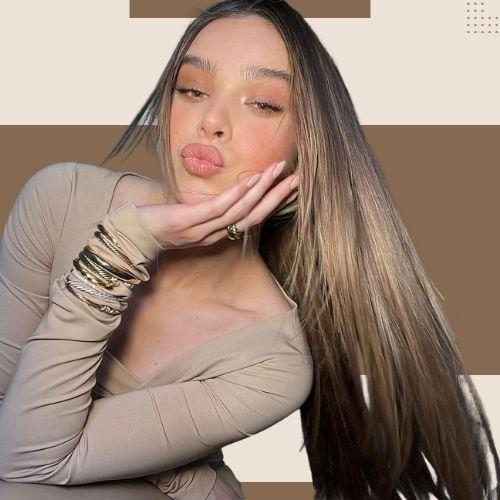 Hailee Steinfeld Straight Hair