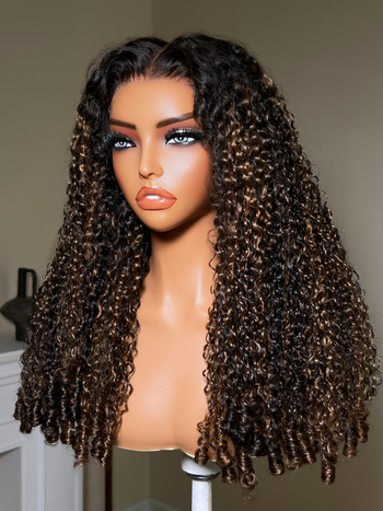 UNice Glueless Bye-Bye Knots™ 7x5 Lace Balayage Highlight Curly Wig with Defined Finger Coil Ends