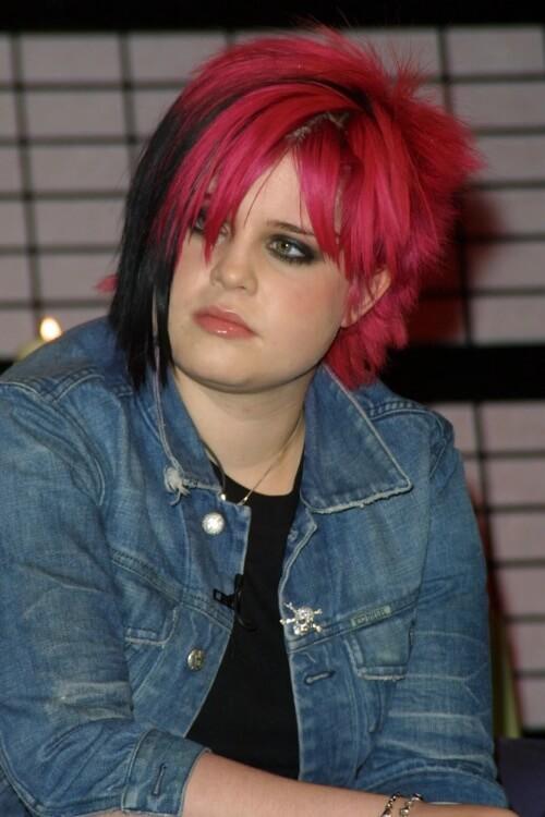 kelly osbourne razor cut