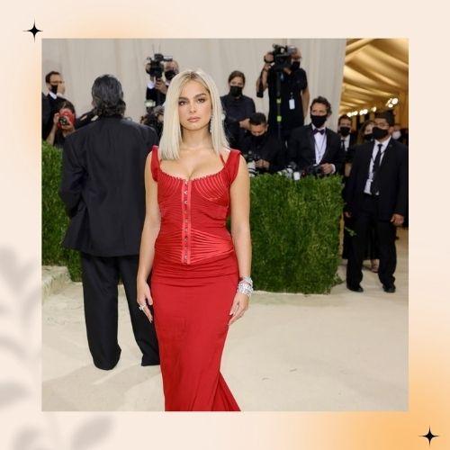 Addison Rae with platinum blonde blunt bob hair at Met Gala